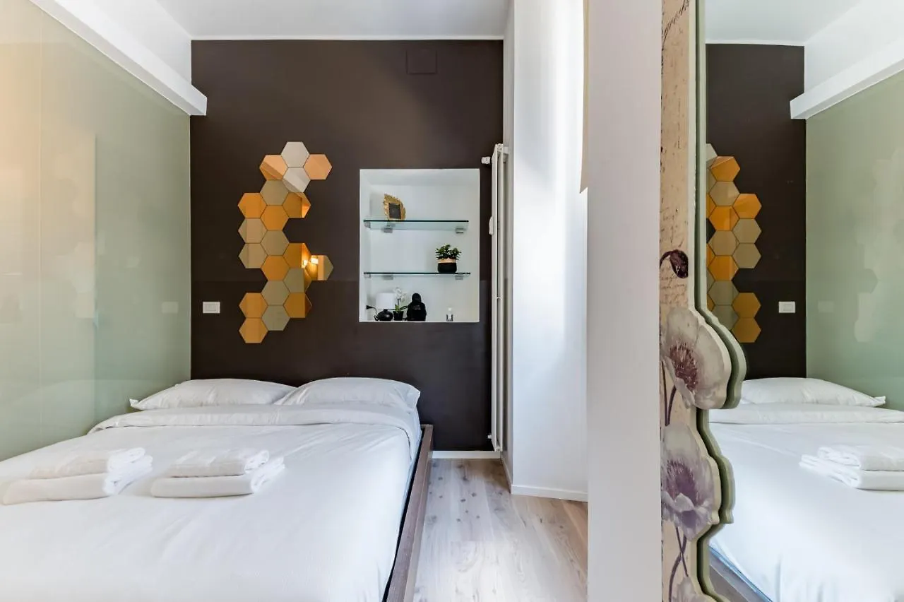 밀라노 Amazing Flat In Duomo By Easylife 아파트 0*,  이탈리아