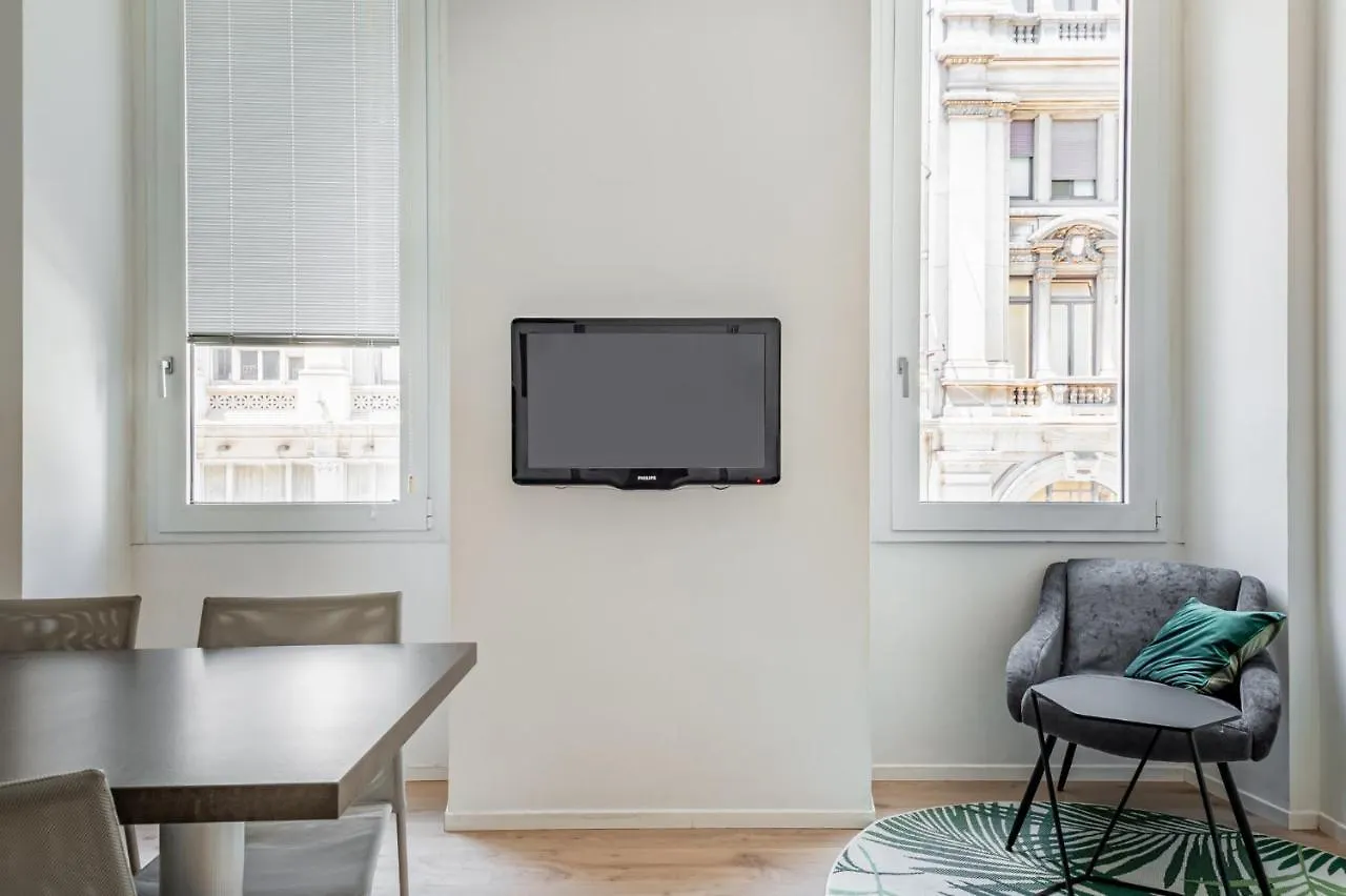 밀라노 Amazing Flat In Duomo By Easylife 아파트 0*,